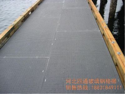 【現(xiàn)貨供應(yīng)各種防腐玻璃鋼格柵蓋板地溝蓋板】?jī)r(jià)格,廠家,圖片,格柵板,河北四通玻璃鋼-